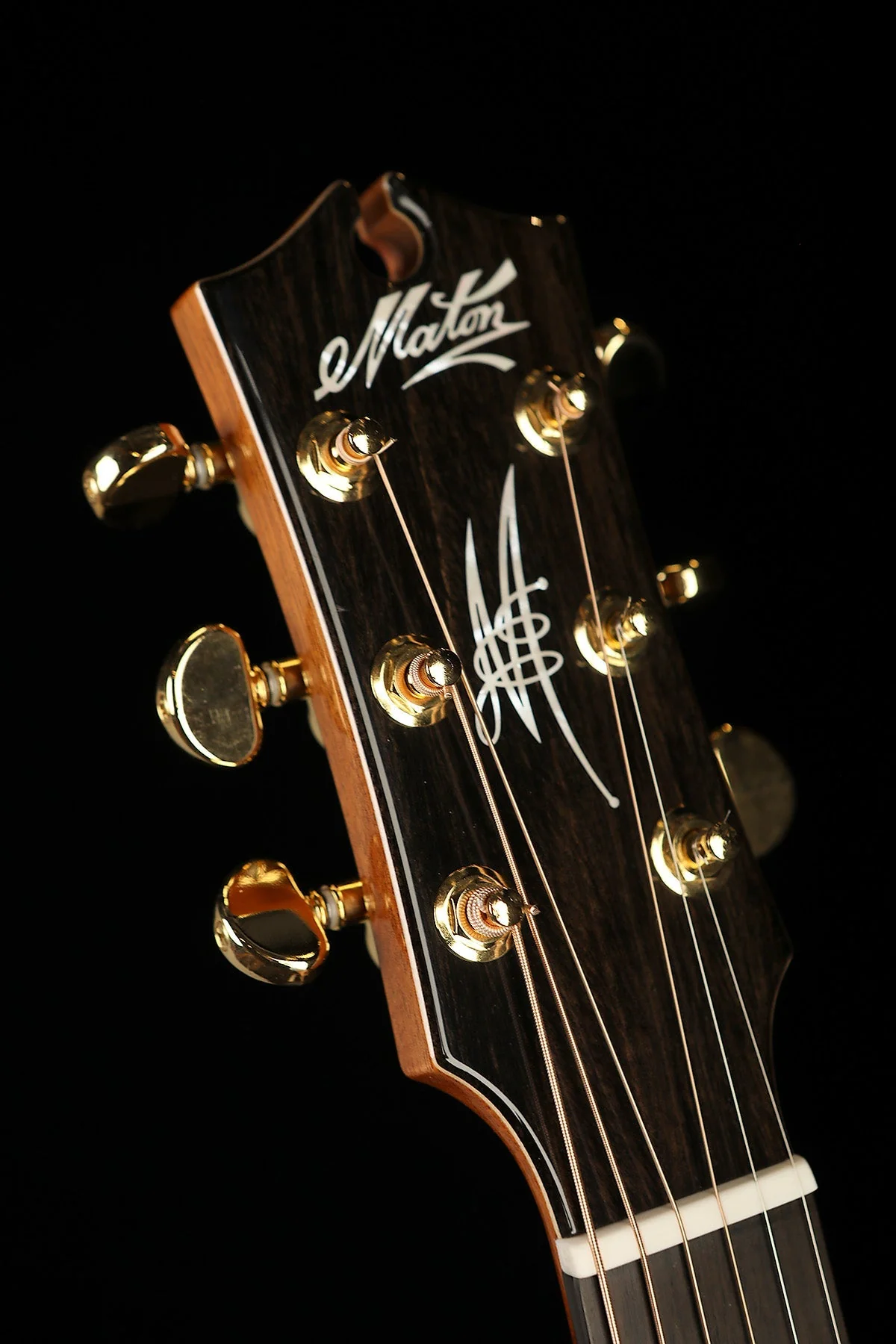 Maton EM100 Messiah 'AAA Spruce / Indian Rosewood' Acoustic Electric Guitar - Image 17