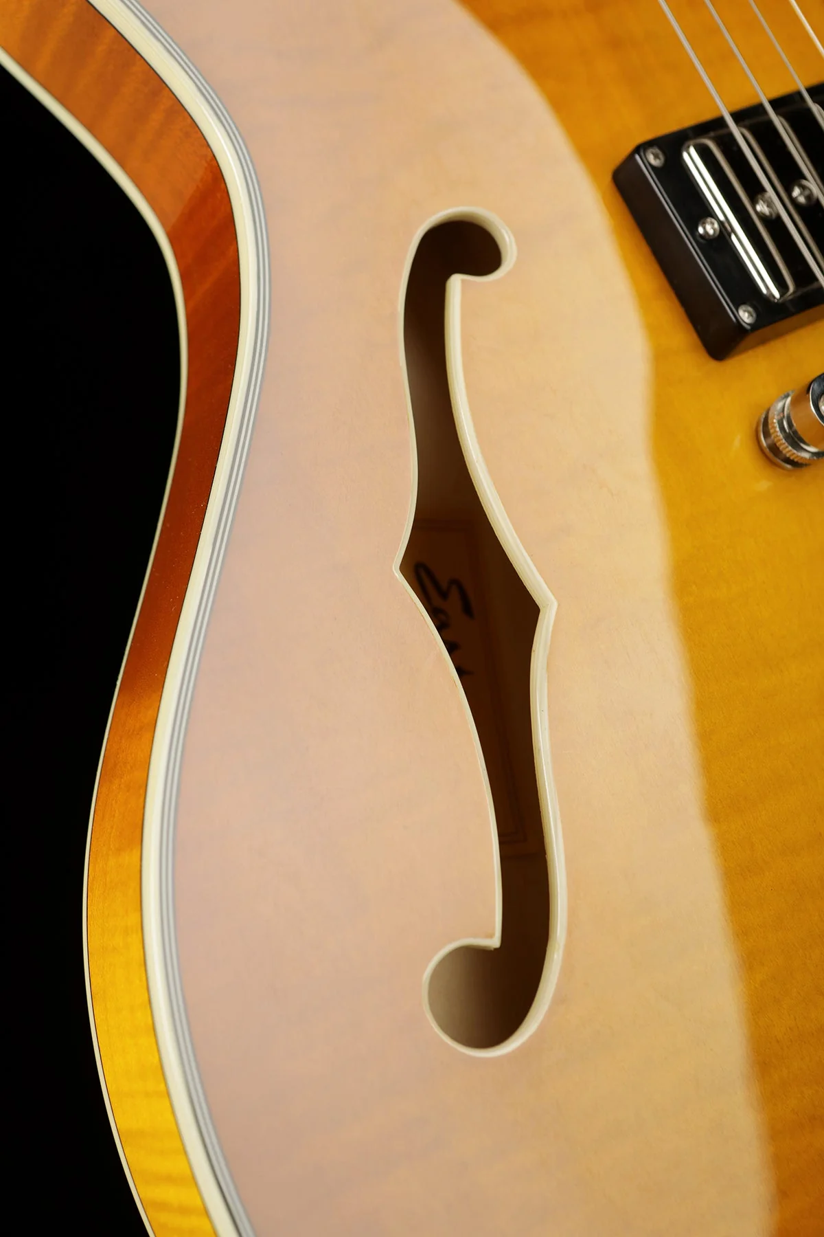 Eastman T486B-GB 'Gold Burst' Electric guitar - Image 3