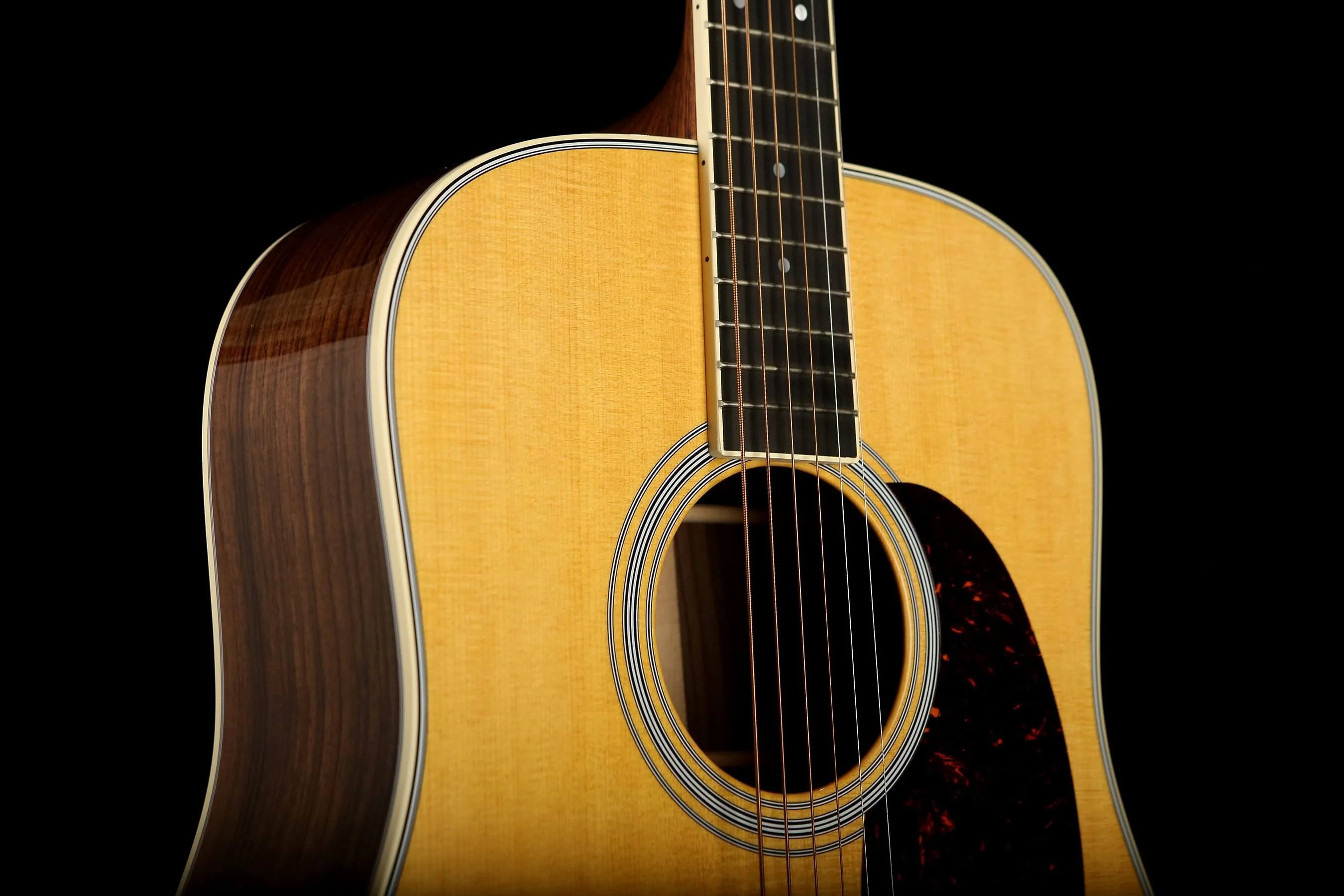 Martin D-35 Dreadnought Acoustic Guitar: Standard Series - Image 4