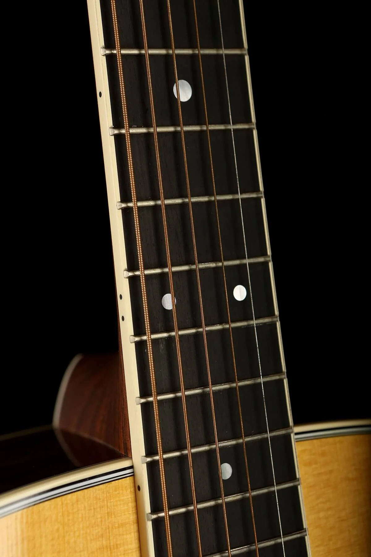 Martin D-35 Dreadnought Acoustic Guitar: Standard Series - Image 6