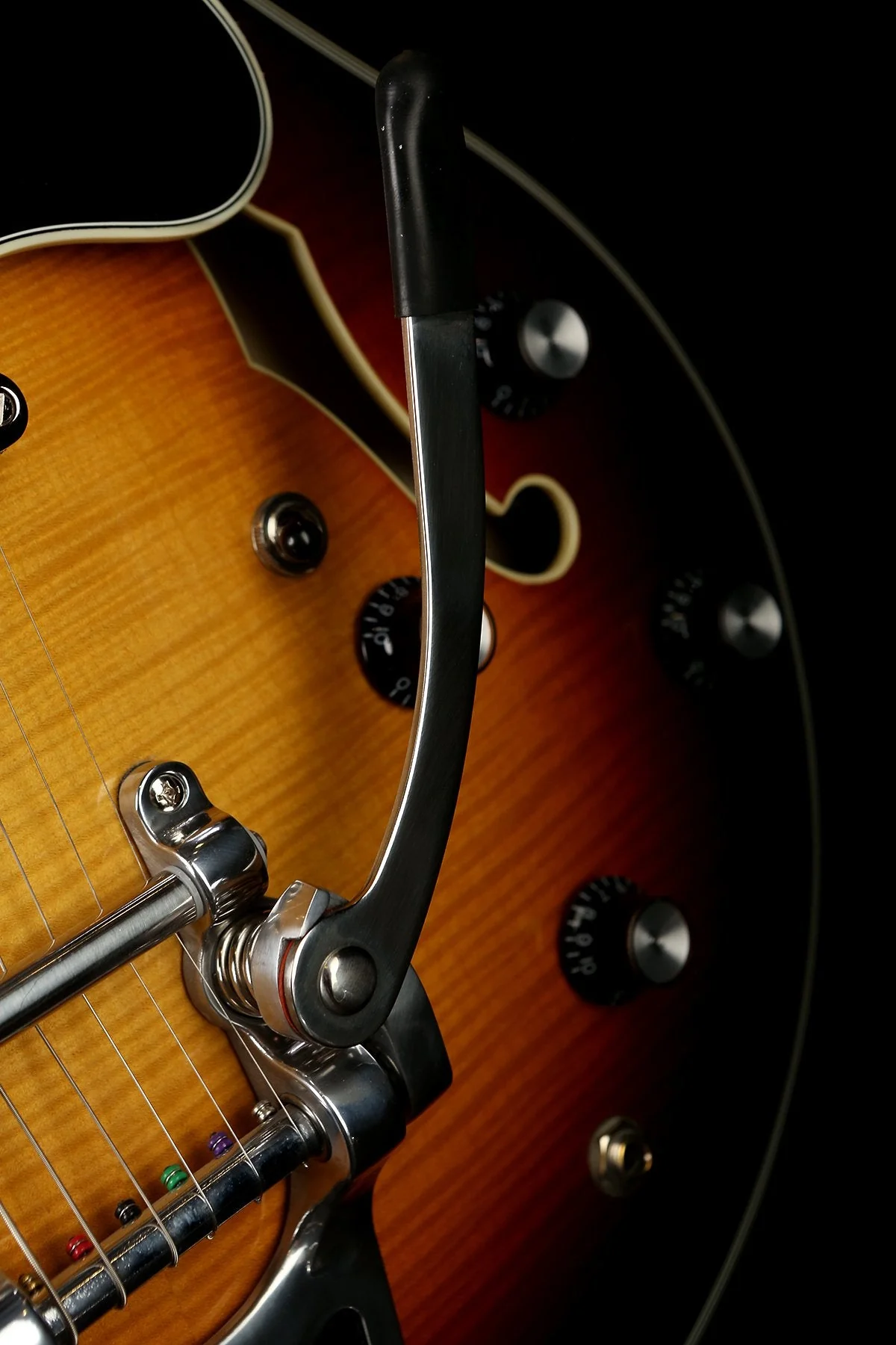 Eastman T486B-SB 'Sunburst' Electric Guitar - Image 5