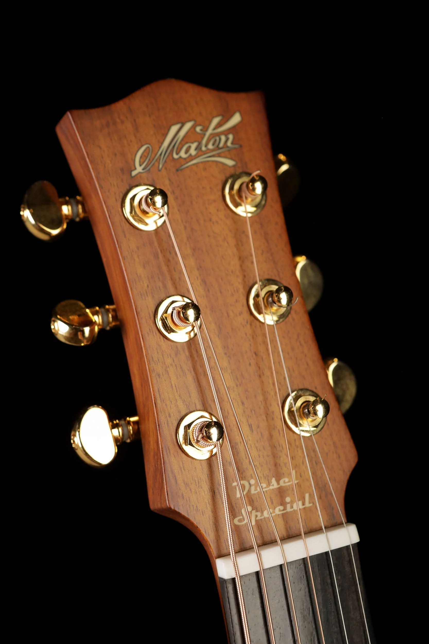Maton EMD-6 Mini Acoustic Electric Guitar - Image 11