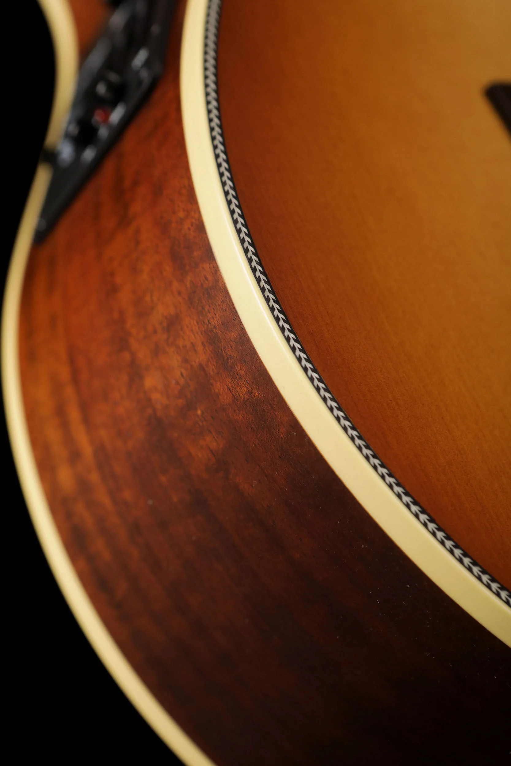 Maton EMD-6 Mini Acoustic Electric Guitar - Image 8